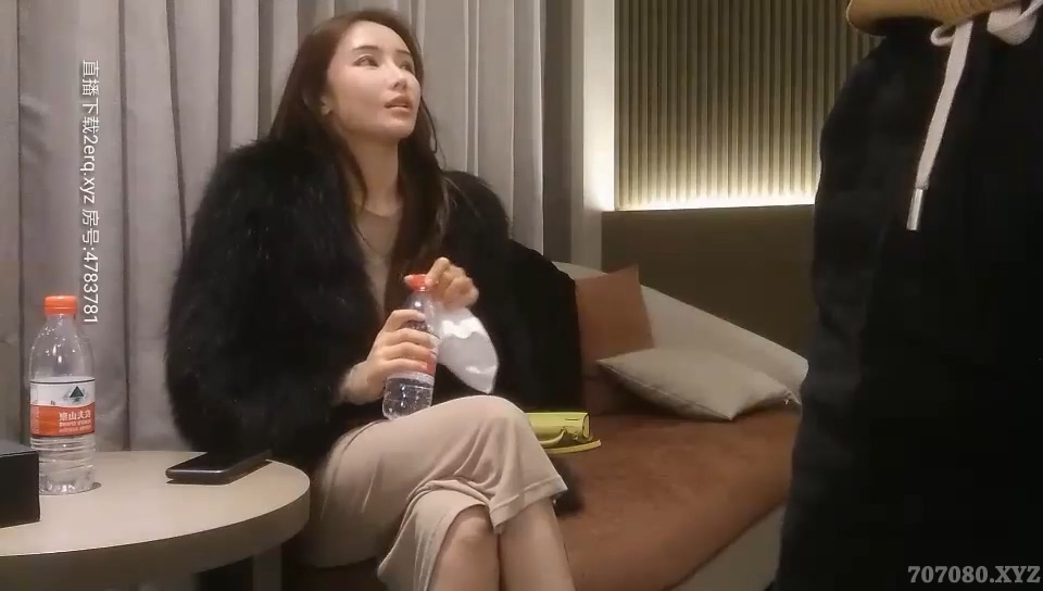 雀儿满天飞 白嫩美胸大长腿 最美的年纪 暴力玩弄 20250101