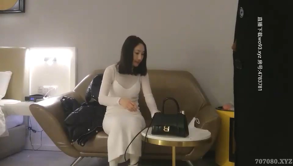 雀儿满天飞 一字马长腿小娇妻2024110902