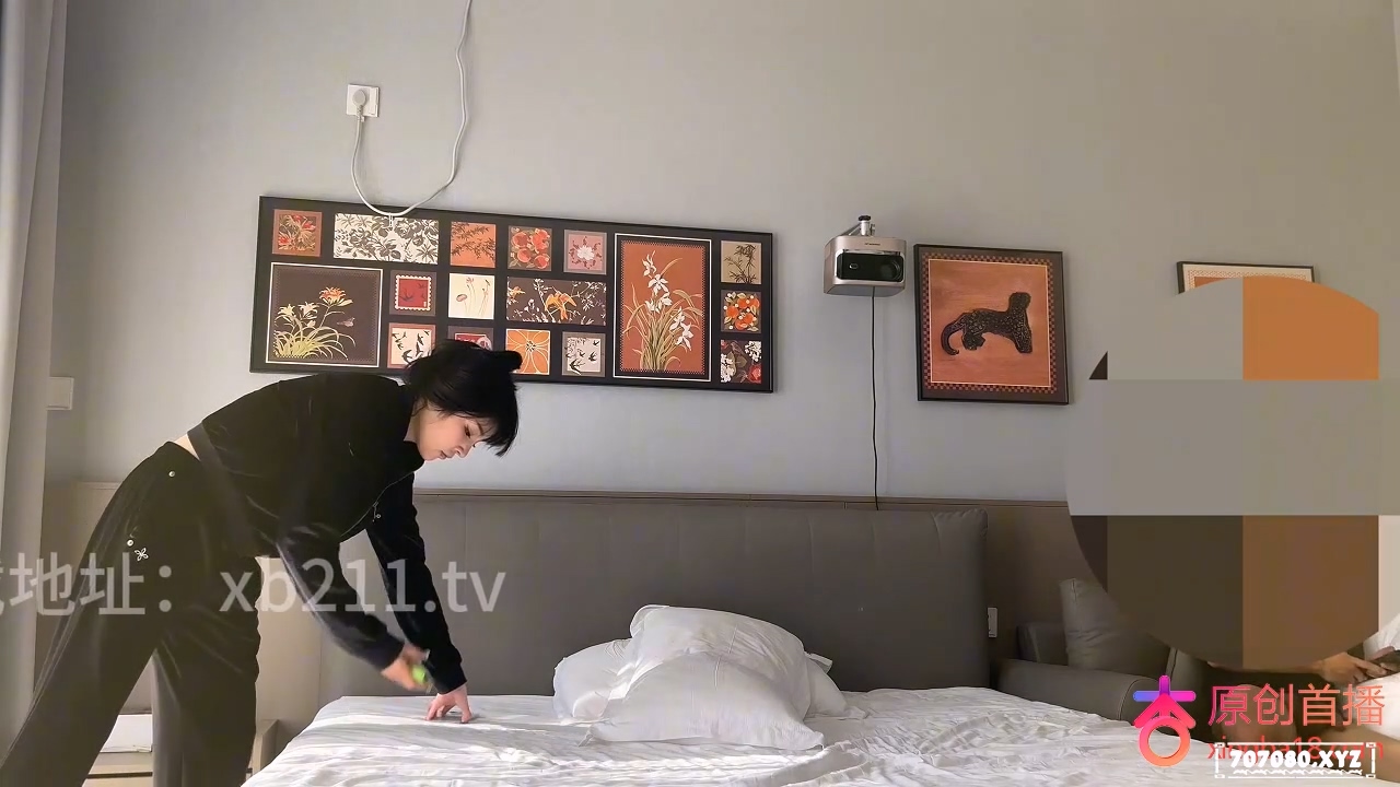 杏吧虚竹EP2-约了个大胸御姐，小姐姐皮肤状态很好，又白又滑还是个白虎，下面嫩嫩的20260304