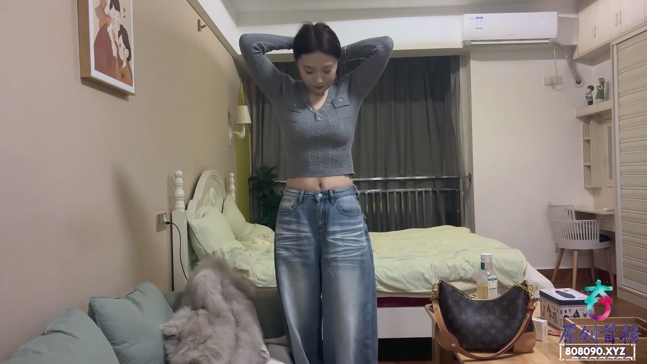 杏吧鹿逍遥EP2-约个极品清纯妹子，经验少但是非常配合，小表情非常丰富娇喘声也非常好听_20260411