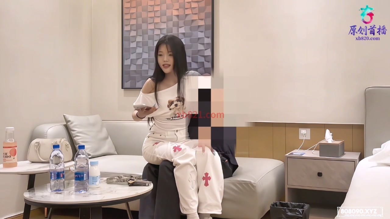 杏吧东哥EP4-18岁兼职学生妹，脸蛋非常清纯惹人爱，恋人般的情愫有种心动不舍的感觉20260819